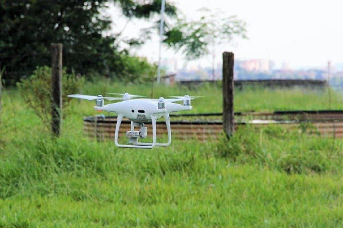 Há vagas para pilotos de drones agrícolas