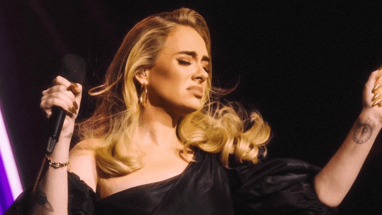 Adele é acusada de plagiar sucesso brasileiro