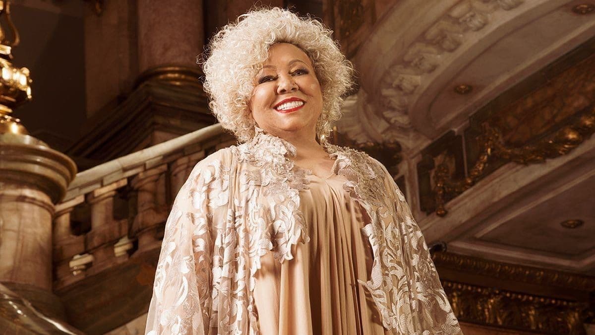 Alcione passou mal em show