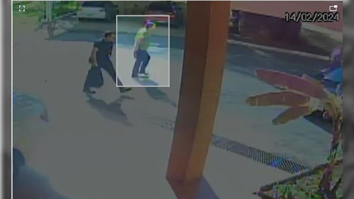 Bolsonaro na embaixada da Hungria