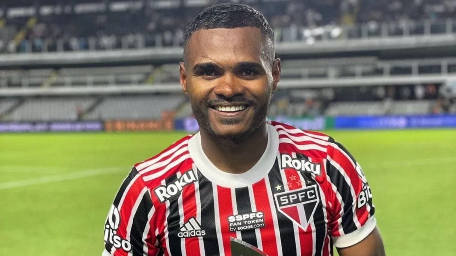 Nikão deixa o São Paulo e volta ao Athletico
