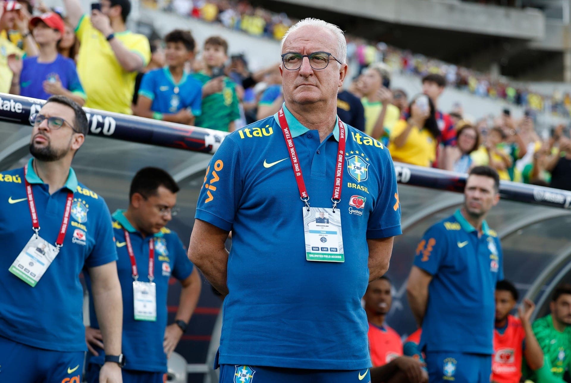 Dorival Jr em amistoso do Brasil com os EUA