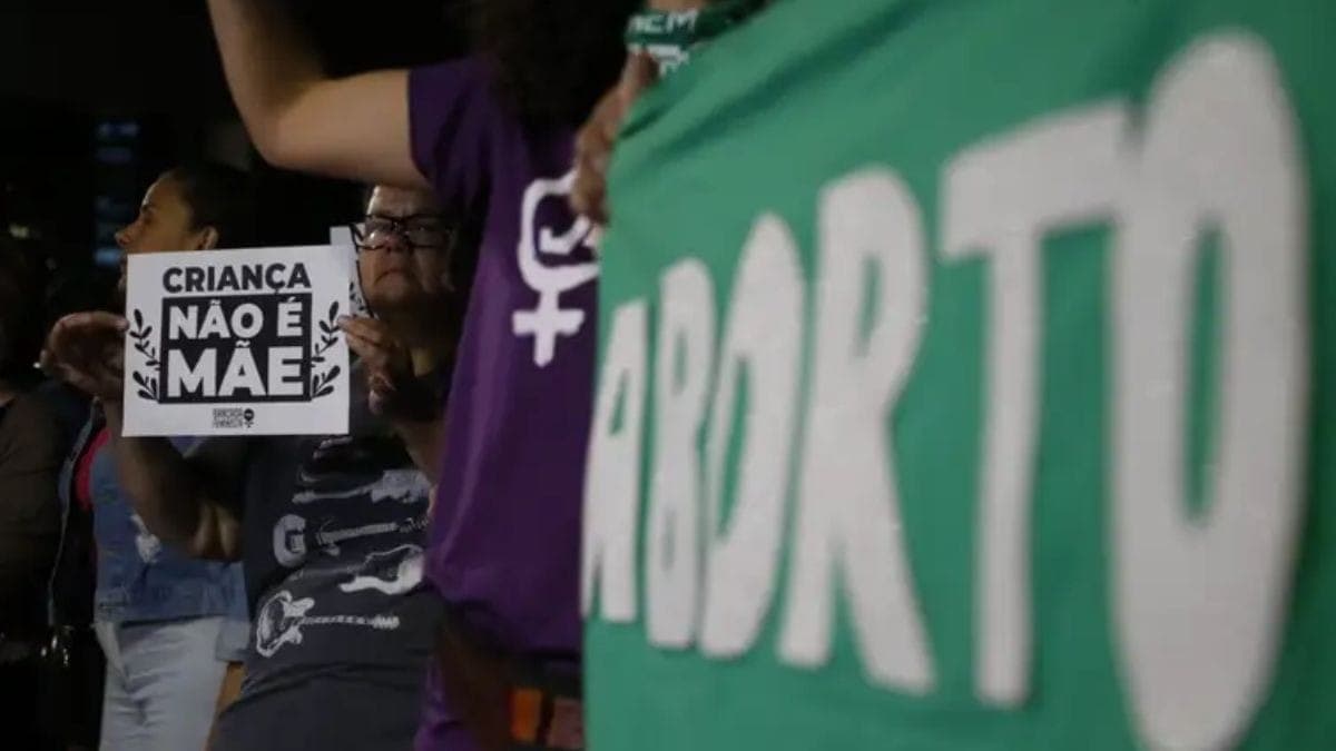 Manifestação contra o 'PL do aborto'