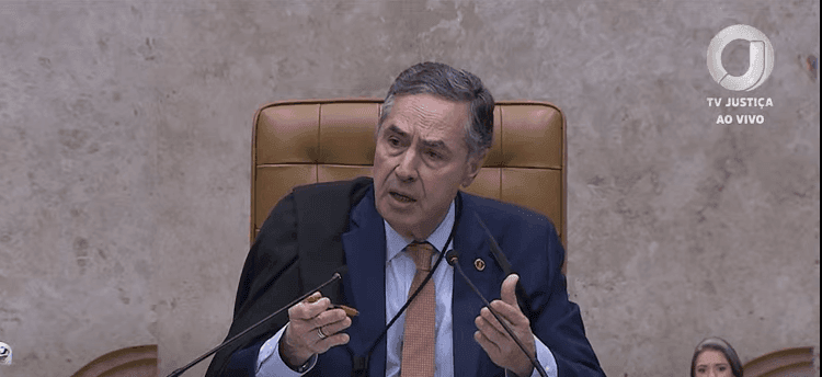 Barroso em sessão no STF