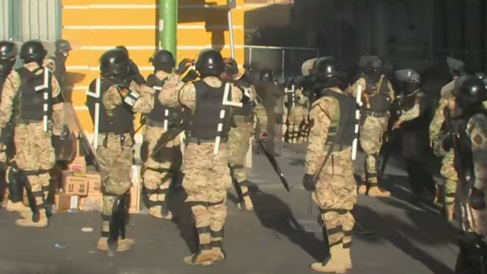 Exército cercou o palácio do governo
