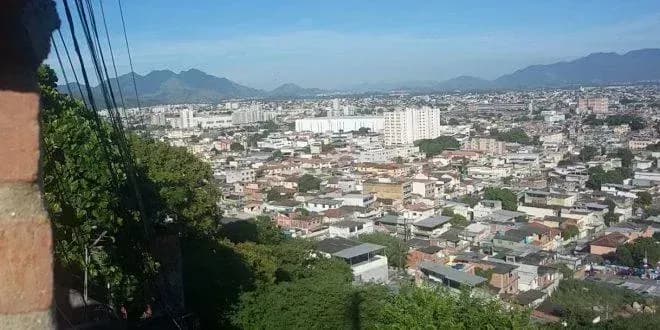 Dois suspeitos foram encontrados feridos
