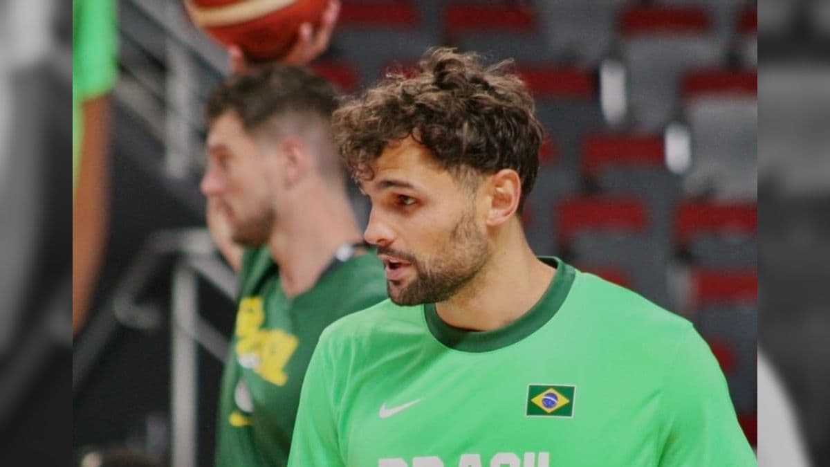 Raulzinho teve um estiramento na coxa