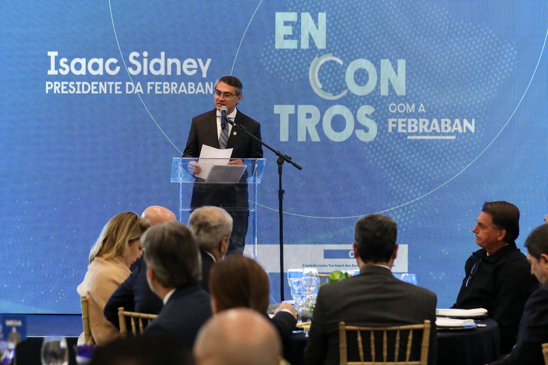 Presidente da Febraban, Isaac Sidney
