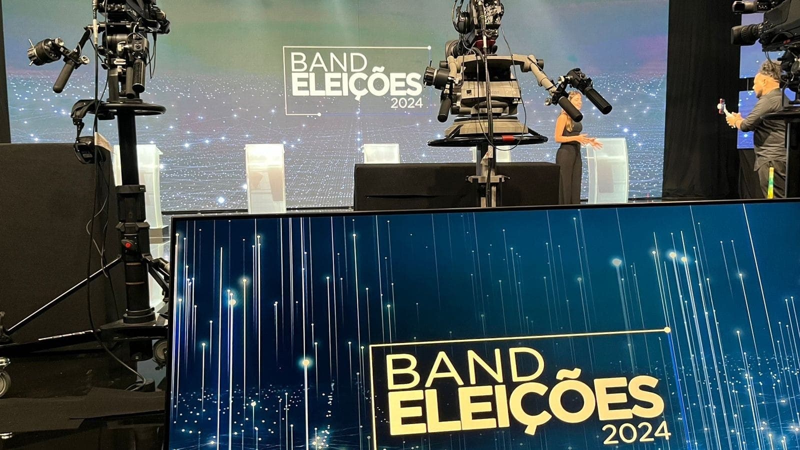 Estúdio da Band - debate