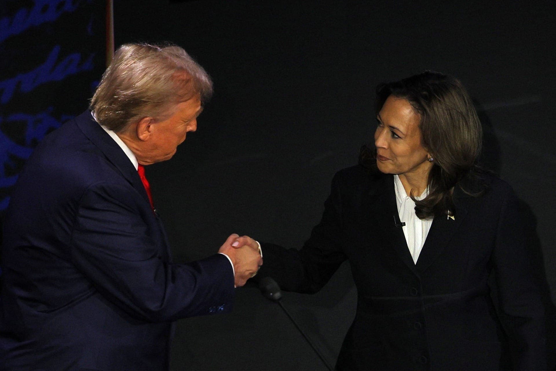 Donald Trump e Kamala Harris antes de debate nos EUA