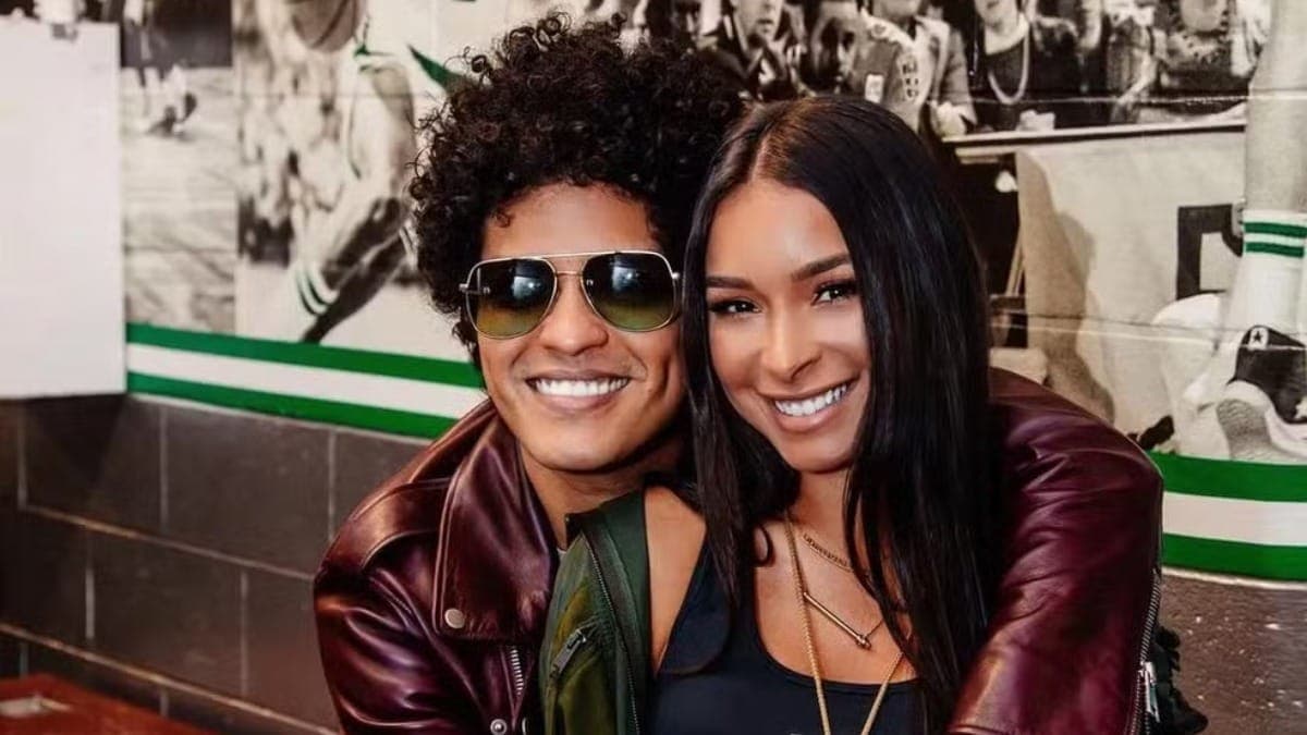 Bruno Mars e Jessica Caban 