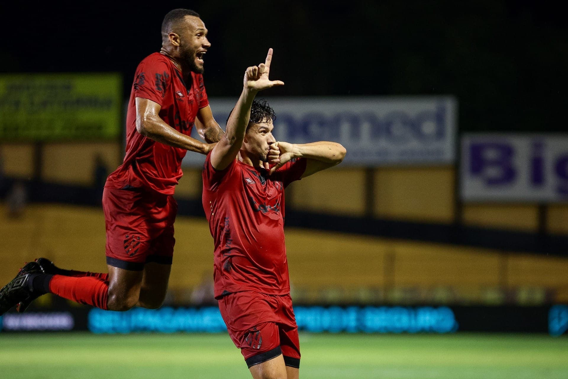 Sport comemora gol do Novorizontino