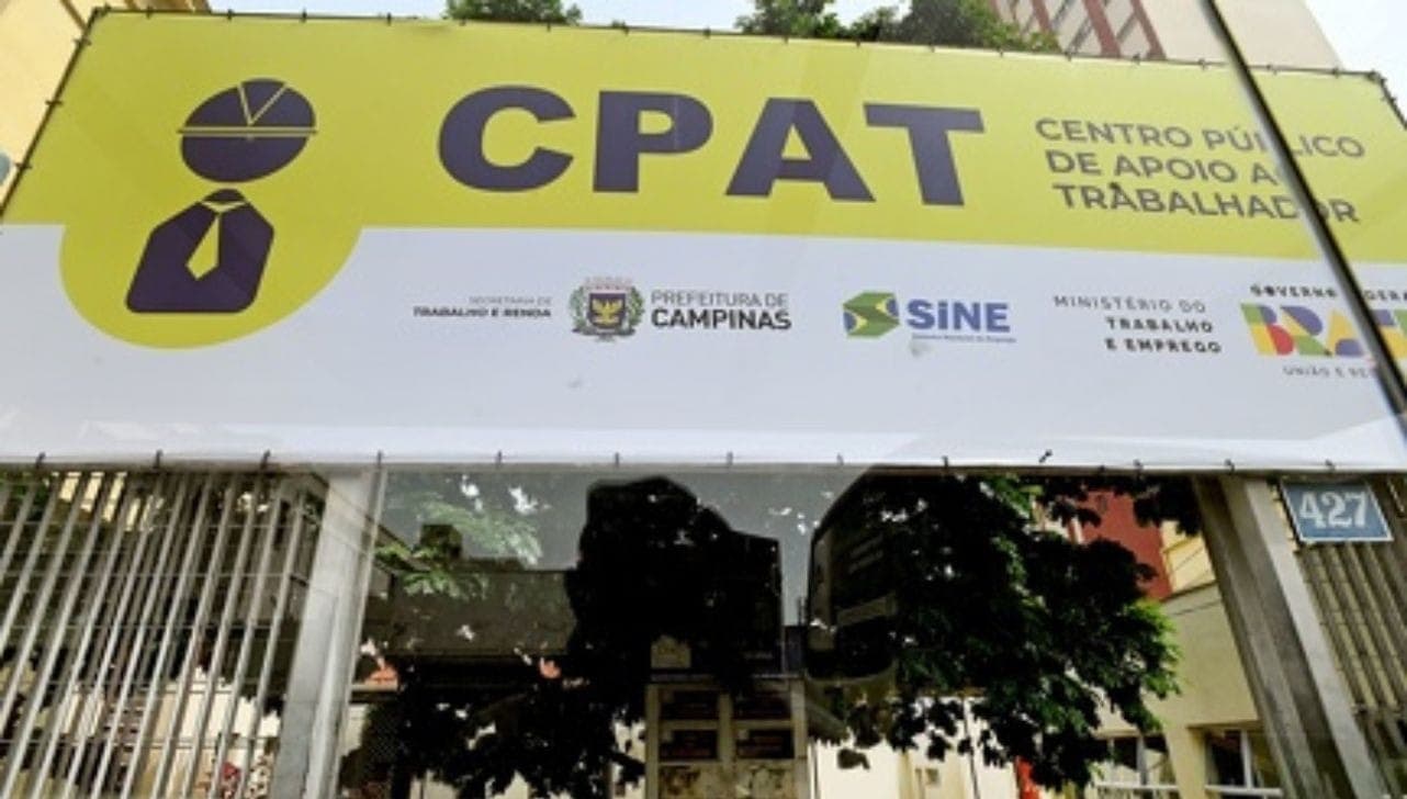 São 167 vagas para aprendizes e 219 vagas para estagiários