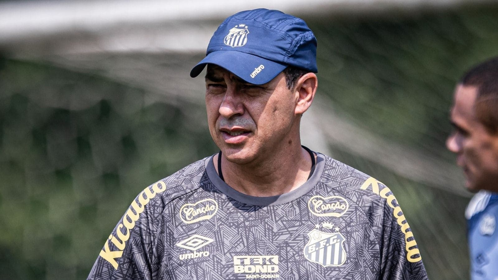 Fábio Carille, agora ex-técnico do Santos