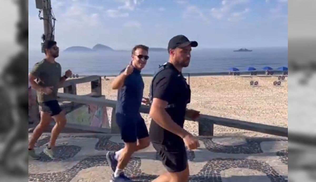 Emmanuel Macron, é flagrado correndo na Praia de Ipanema, Zona Sul do Rio