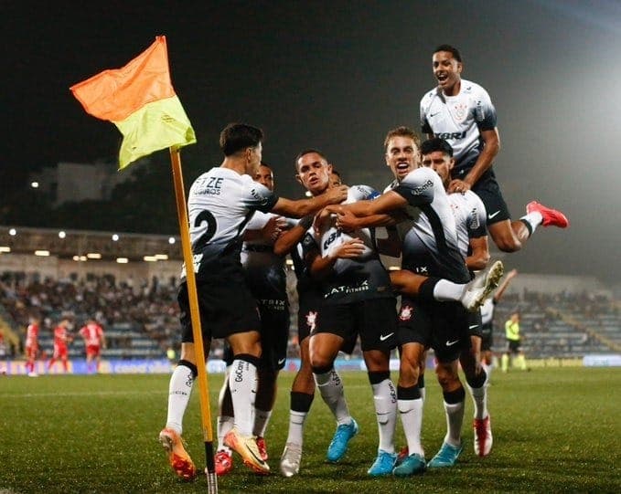 Corinthians venceu na estreia da Copinha