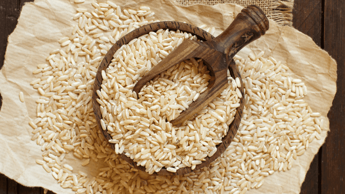 É preciso lavar o arroz antes de cozinhar?
