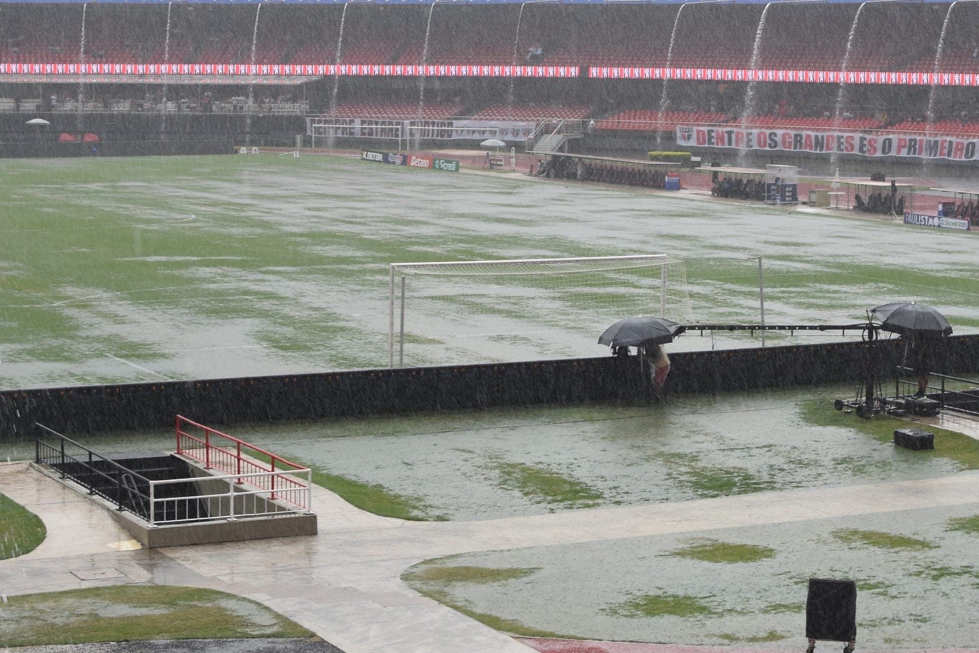Morumbis alagado antes de São Paulo x Corinthians