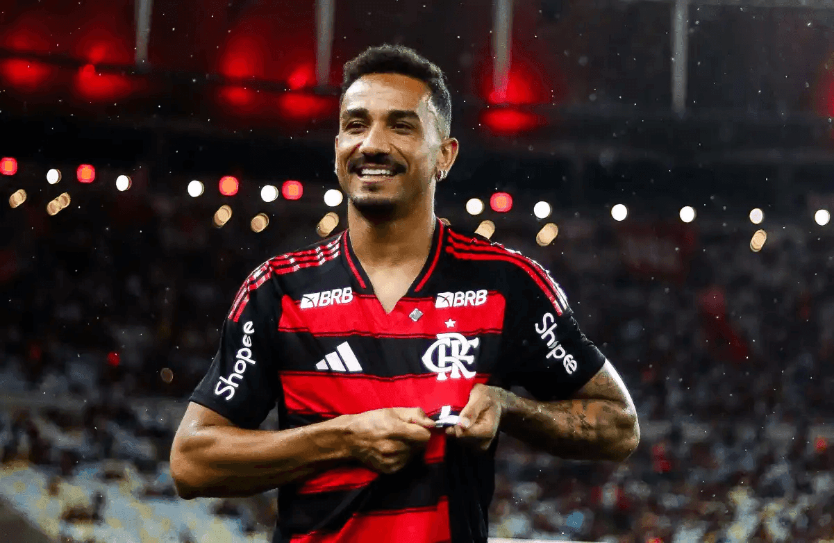 Danilo é a nova contratação do Rubro-Negro