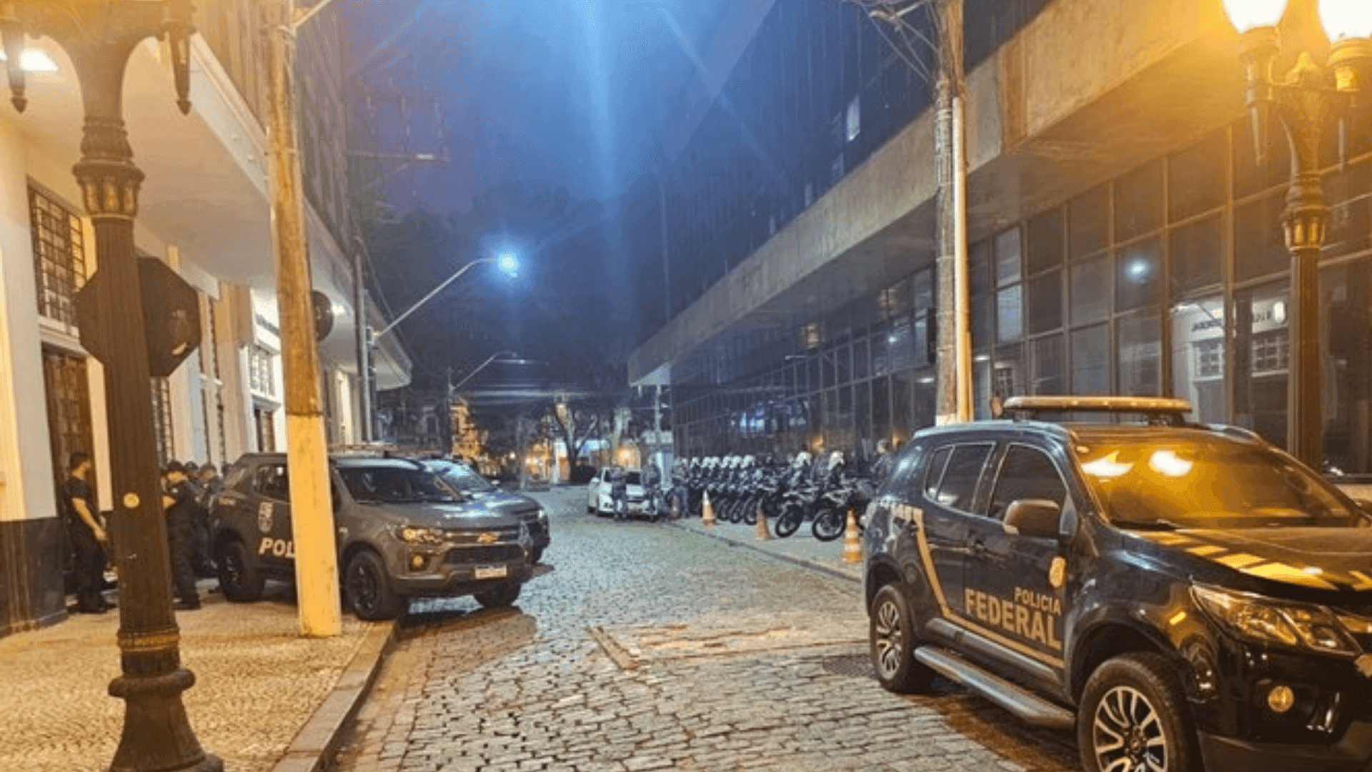 Polícia Federal cumpre mandado em Caraguatatuba para combater o tráfico internacional de drogas