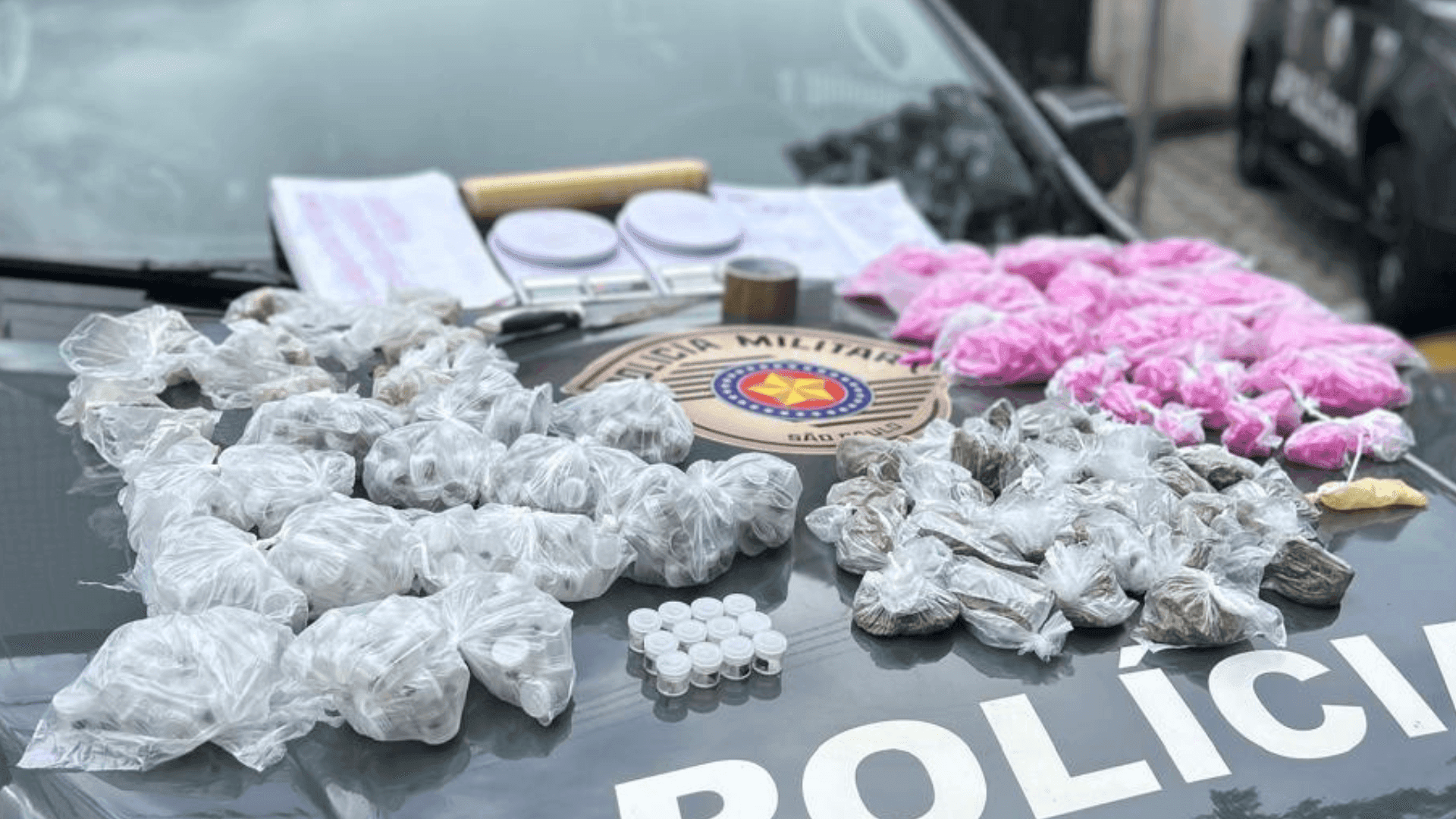 Homem de 21 anos é preso com grande quantidade de drogas em Taubaté