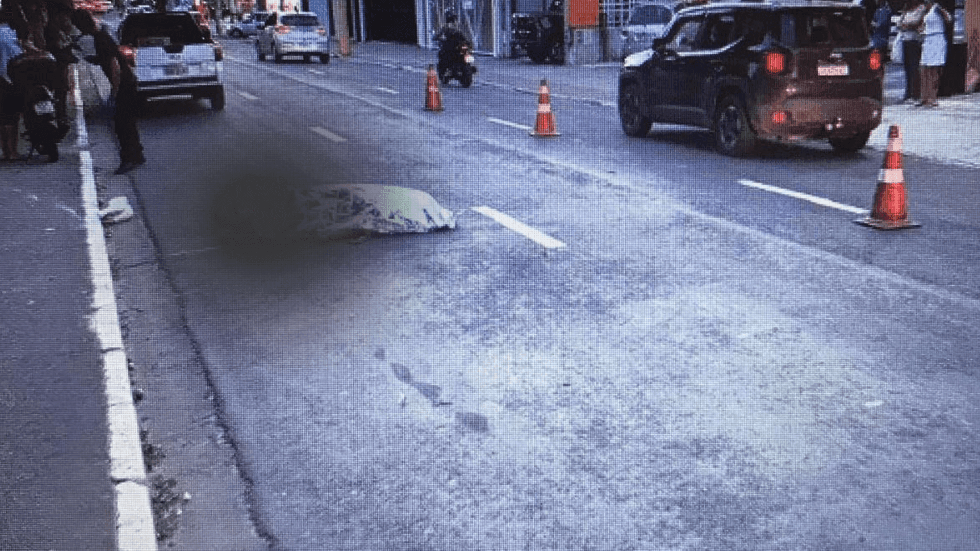 Idoso de 74 anos morre após ser atropelado por moto em São José dos Campos