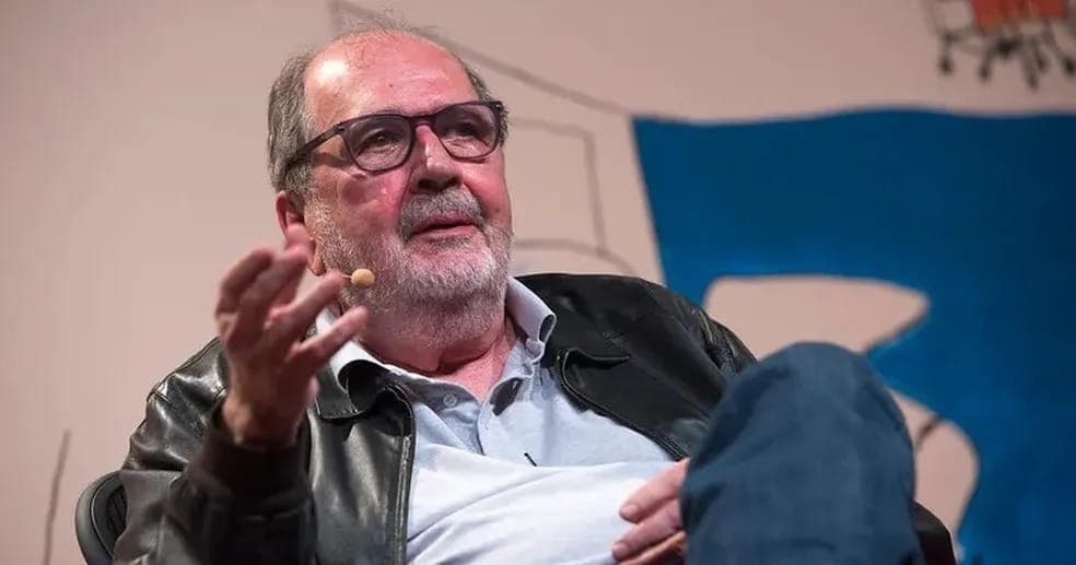  Cacá ocupava a cadeira 7 da ABL