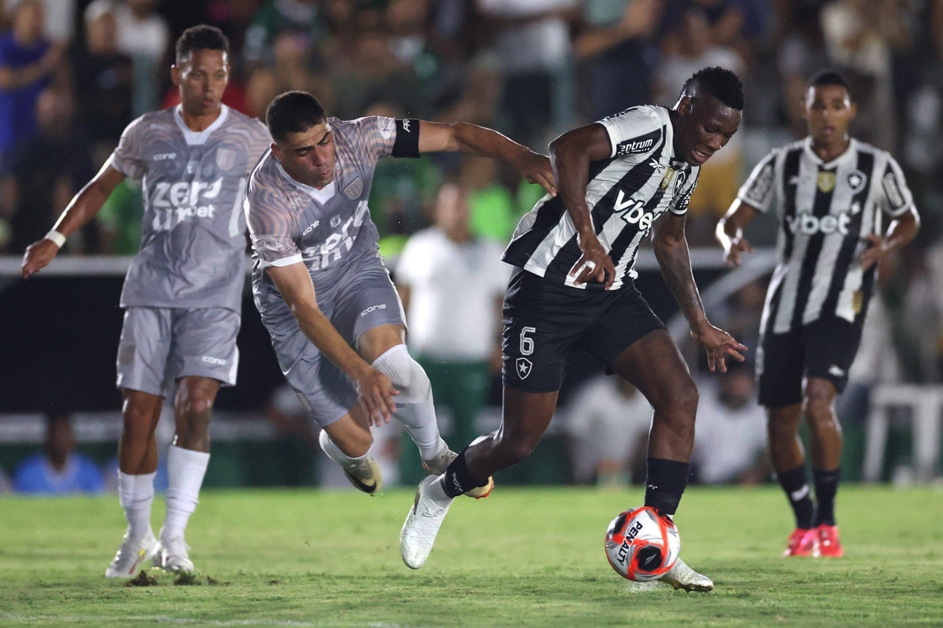 Botafogo enfrenta Boavista