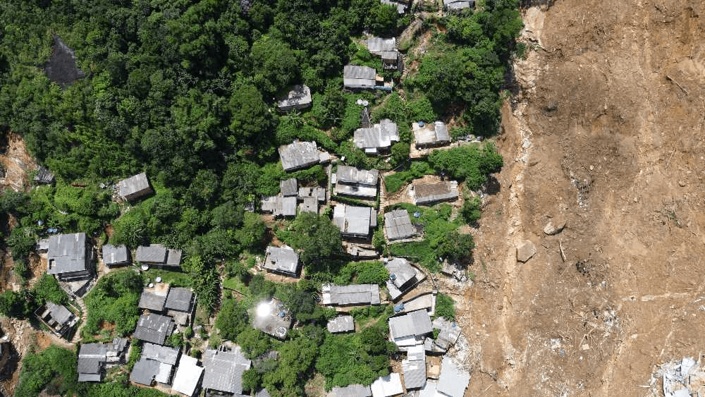 Imagem aérea do Morro da Oficina, onde ocorreu um dos deslizamentos de Petrópolis
