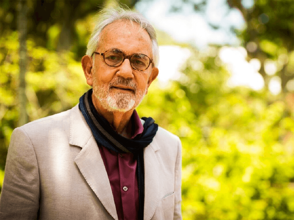 O ator Paulo José estava internado há 20 dias