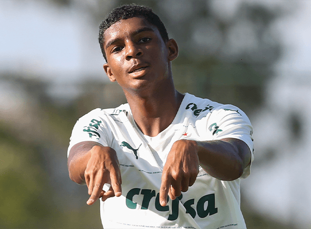 Luis Guilherme é um dos destaques da base alviverde