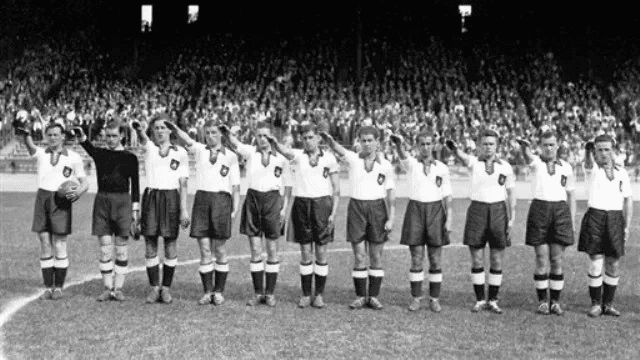 Alemanha faz saudação nazista na Copa de 1938