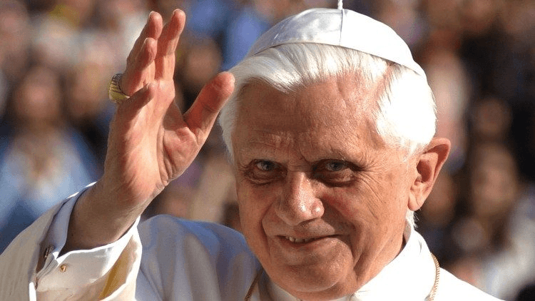 Jair Bolsonaro lamenta morte de Bento XVI: 'Deixa um legado imenso'