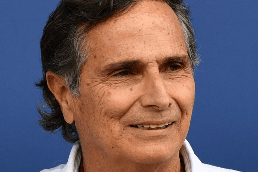 Tricampeão disse em nota que "não há lugar para discriminação na F1 ou na nossa sociedade"