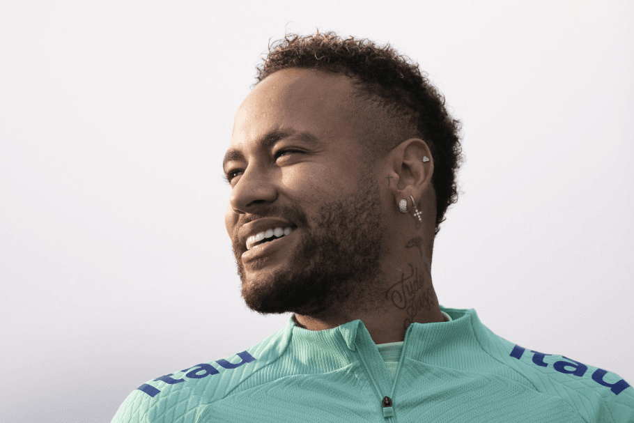 Neymar é do signo de aquário e tem ascendente em sagitário