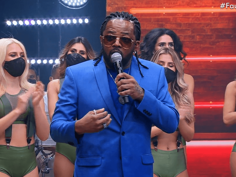 Cantor e compositor se mostrou favorável a adiamento de festas e desfiles