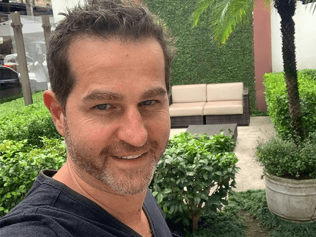 Afonso Nigro relembrou das histórias da época da banda Dominó