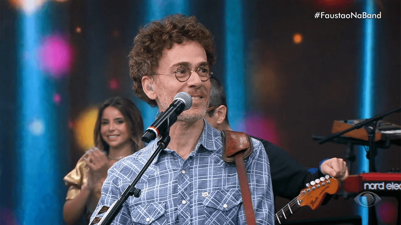 Nando Reis contou passagens de sua vida no Faustão Na Band