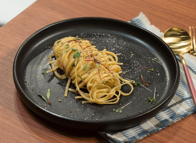Como fazer macarrão cacio e pepe do MasterChef em 15 minutos