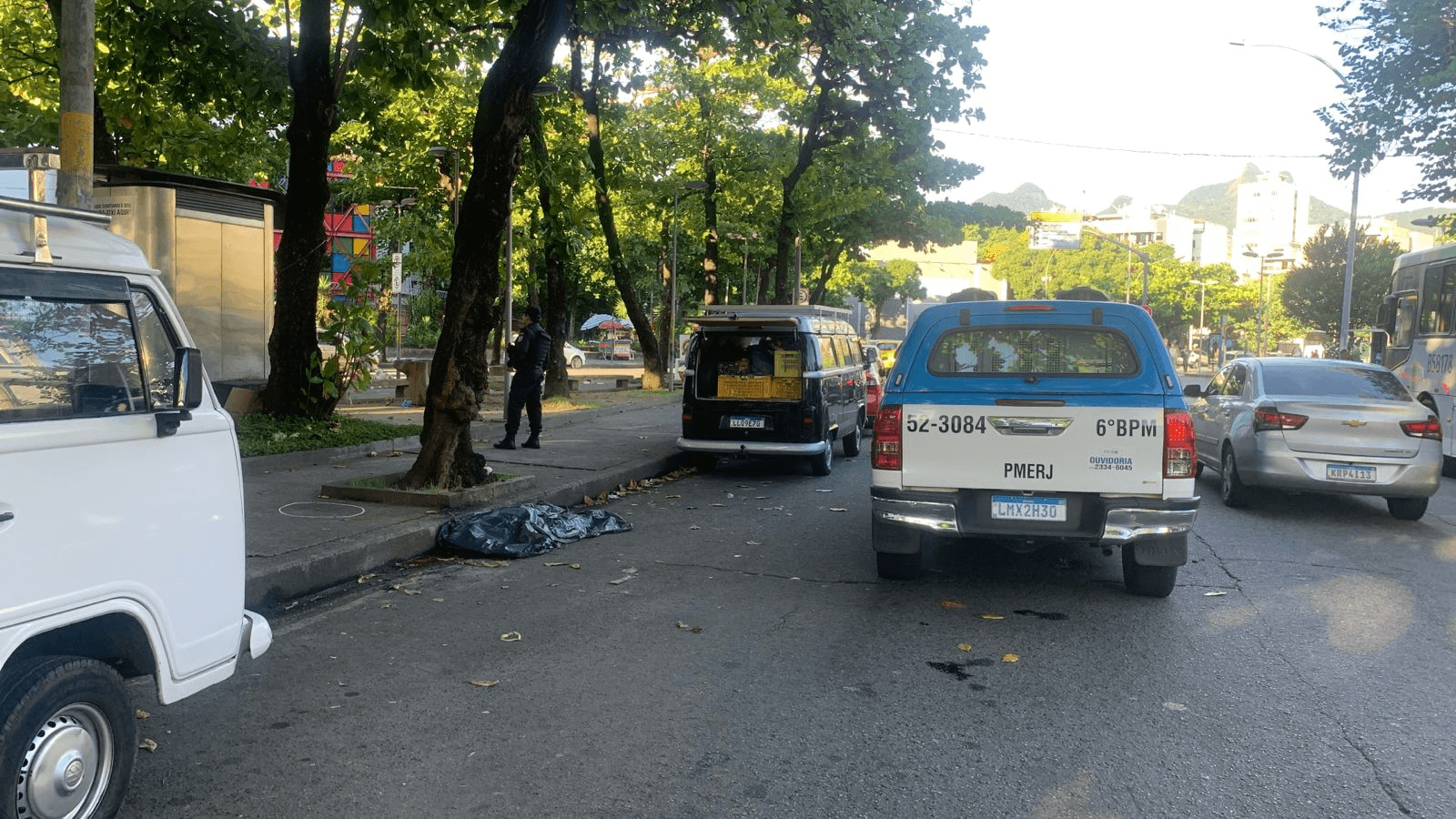 Rua estava movimentada quando crime aconteceu
