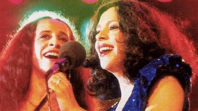 Maria Bethânia se emociona ao falar da morte de Gal Costa: 'Muito duro'