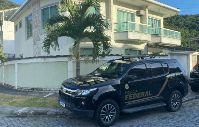 Os mandados de busca e apreensão foram cumpridos em diferentes pontos do Rio