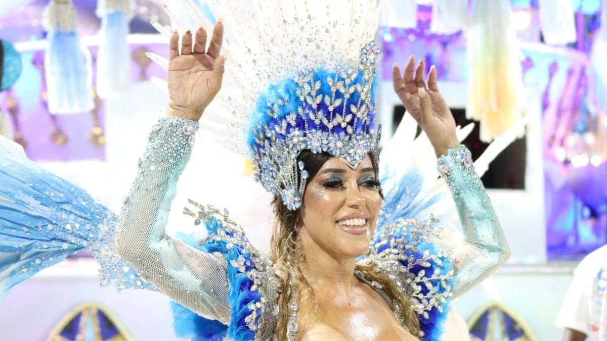 Mulher Abacaxi