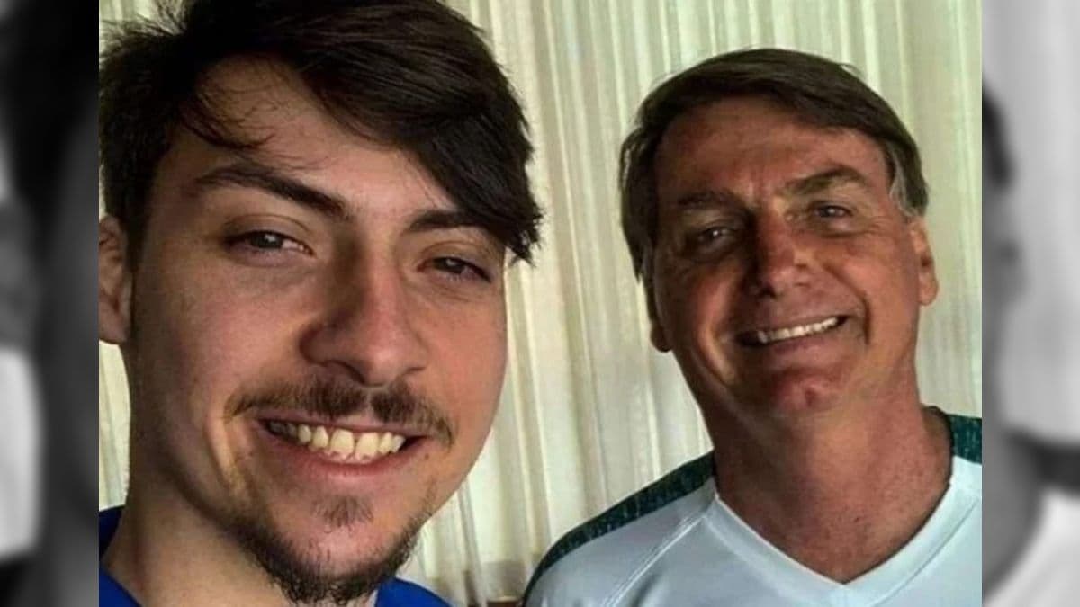 Jair Renan e o pai, o ex-presidente Jair Bolsonaro (PL)