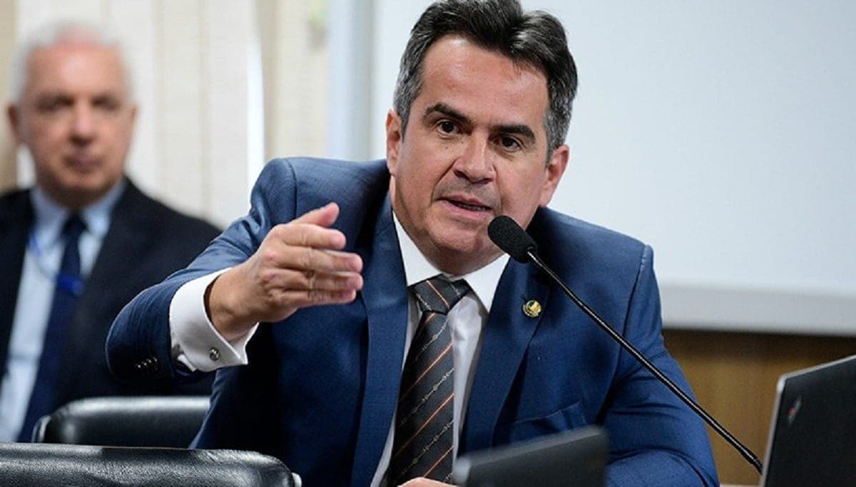 Ciro Nogueira é alvo de operação da PF