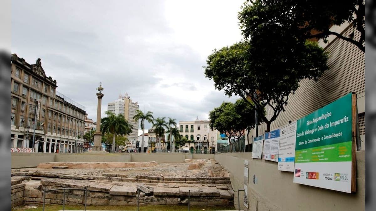 Cais do Valongo