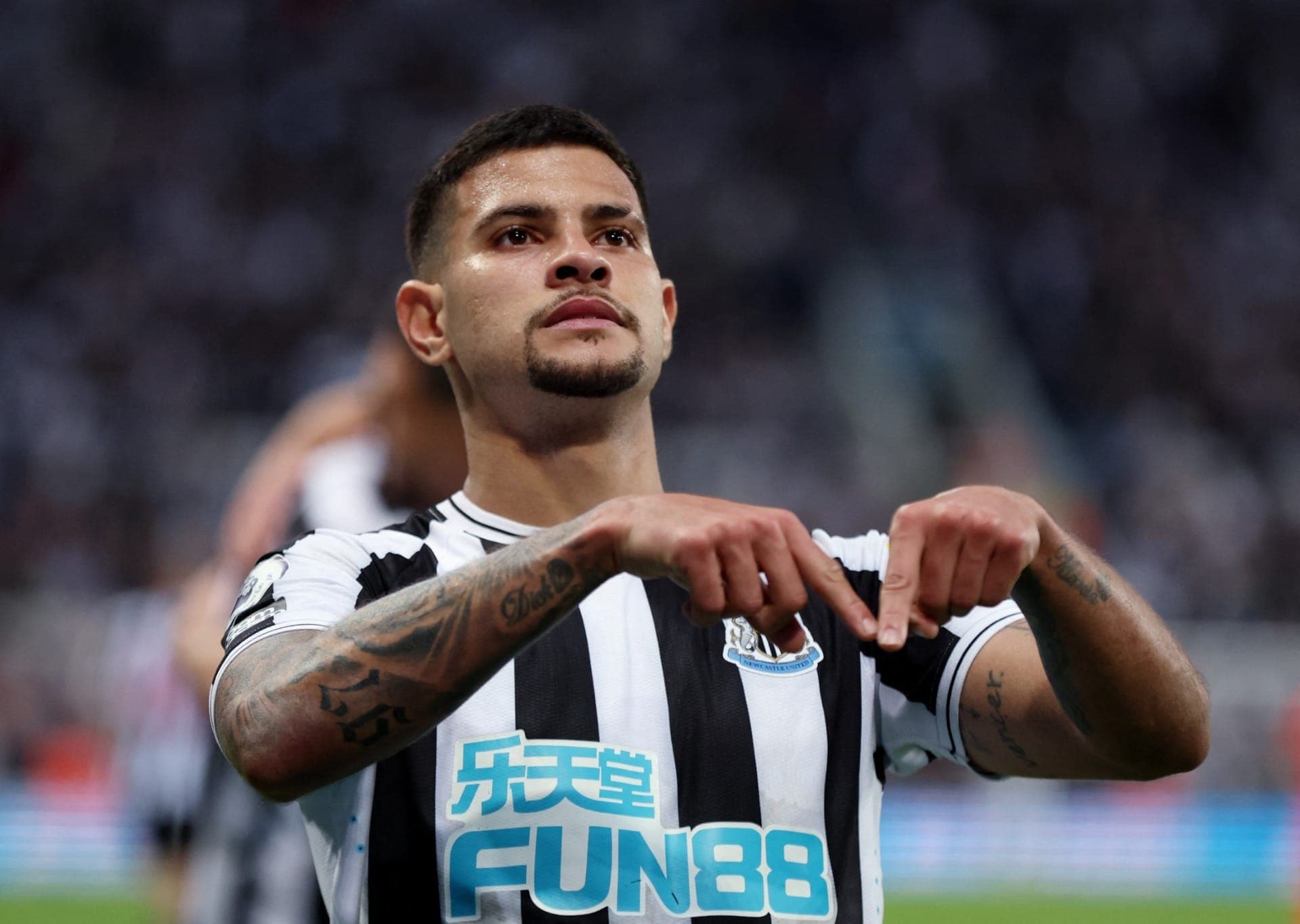 Bruno Guimarães promete agitar mercado da bola neste verão europeu