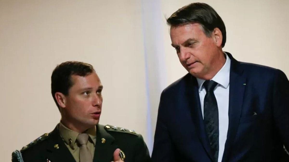 Mauro Cid e Jair Bolsonaro