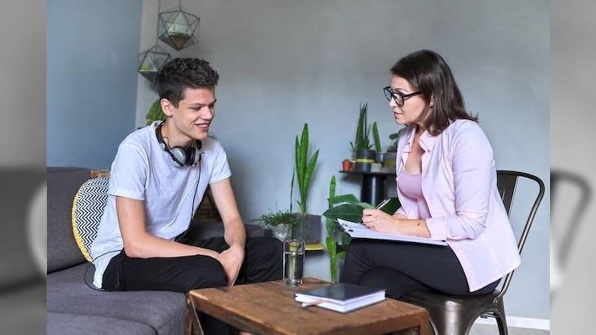Adolescentes podem ter conflitos ao decidir o futuro, mas alguns cursos ajudam a achar o caminho