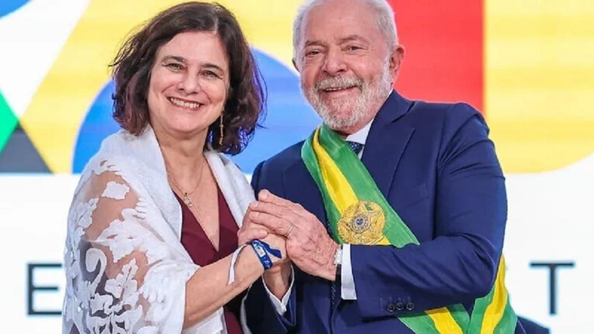 Lula garante Nísia Trindade no Ministério da Saúde